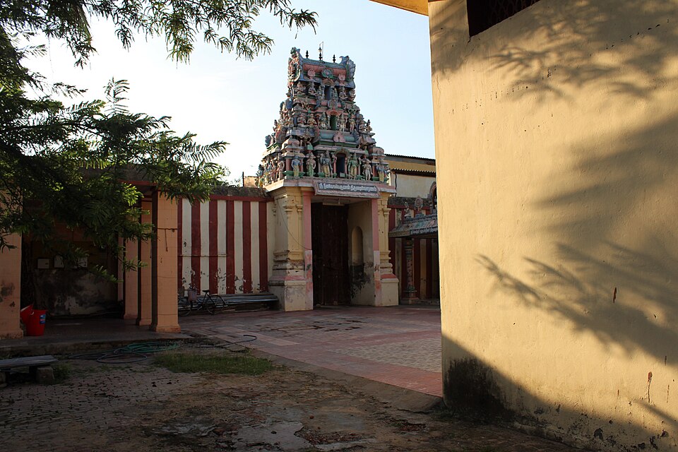 Thanjai Mamani Koil (Neelamega Perumal Temple), Thanjavur
